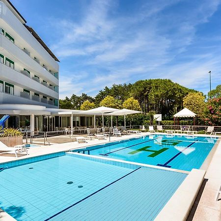 Hotel Smeraldo Lignano Sabbiadoro Buitenkant foto