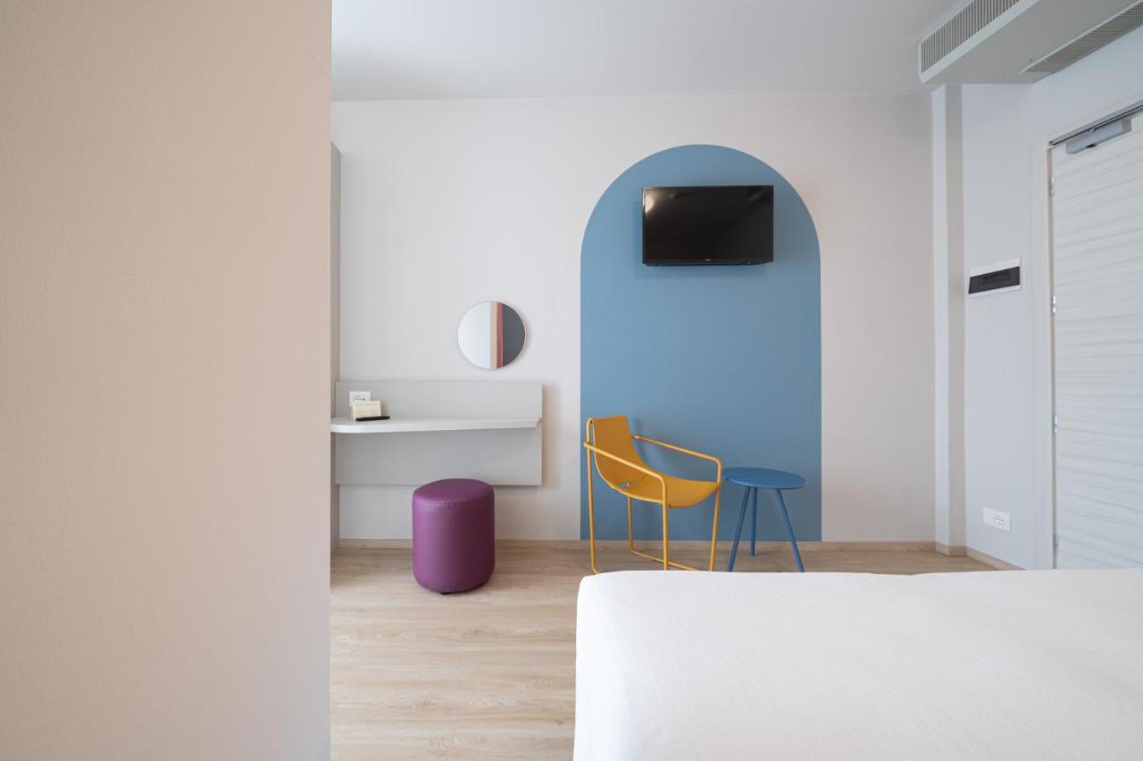 Hotel Smeraldo Lignano Sabbiadoro Buitenkant foto