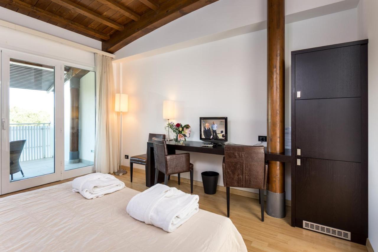 Hotel Smeraldo Lignano Sabbiadoro Buitenkant foto