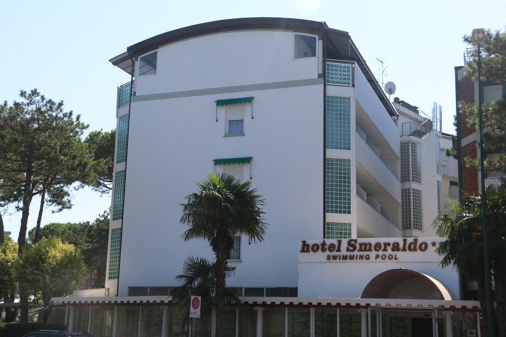 Hotel Smeraldo Lignano Sabbiadoro Buitenkant foto