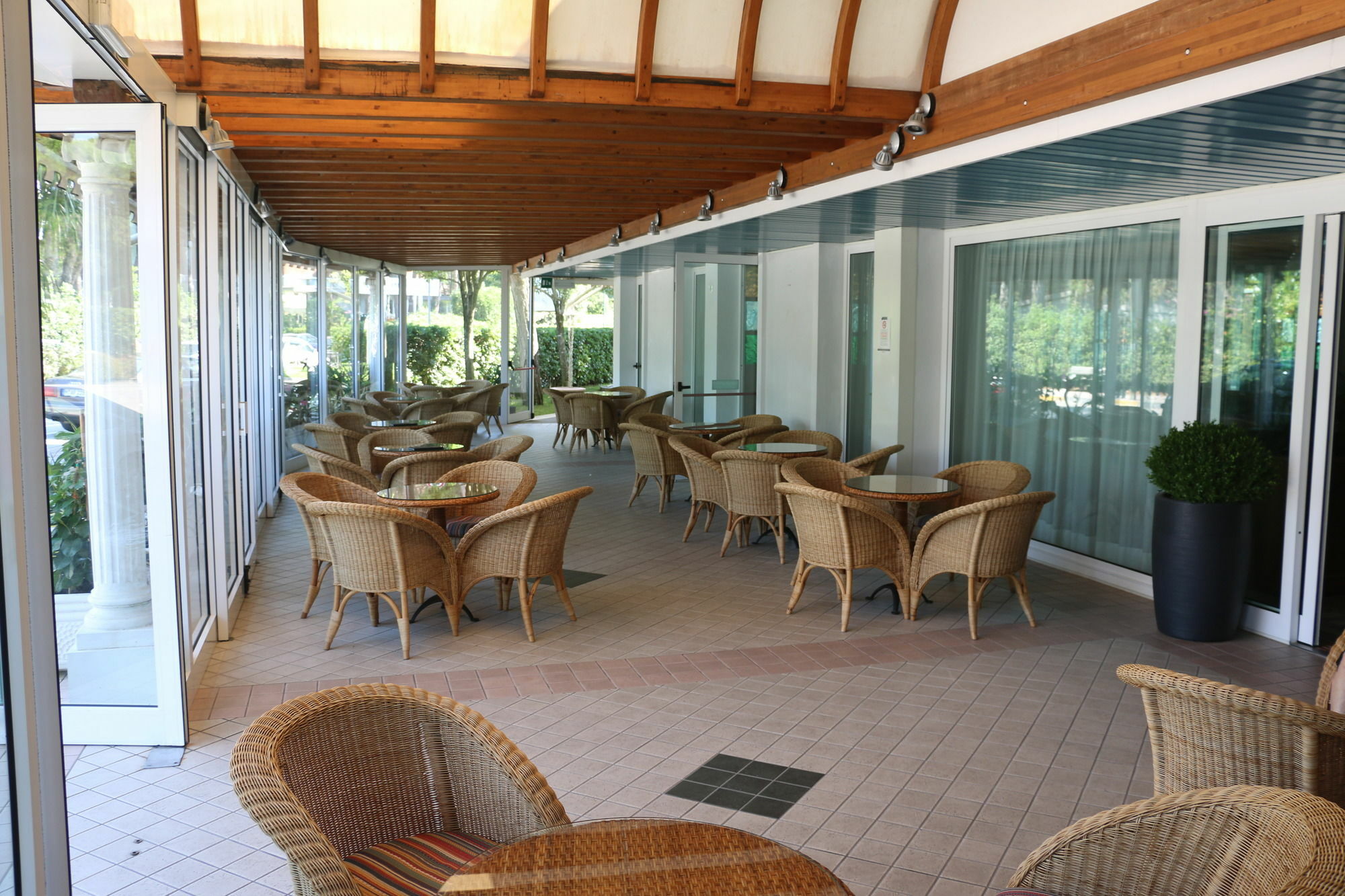 Hotel Smeraldo Lignano Sabbiadoro Buitenkant foto
